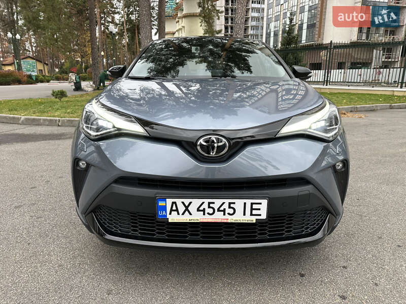 Внедорожник / Кроссовер Toyota C-HR 2019 в Харькове