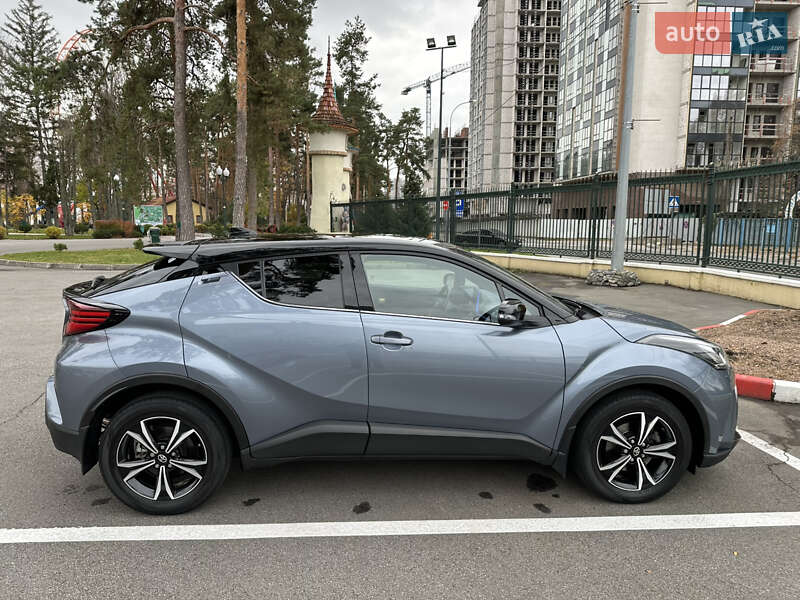 Внедорожник / Кроссовер Toyota C-HR 2019 в Харькове