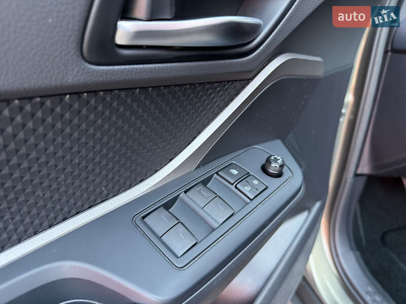 Внедорожник / Кроссовер Toyota C-HR 2021 в Киеве