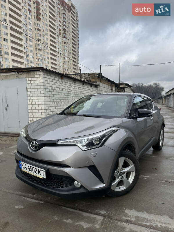 Toyota C-HR 2016 Toyota C-HR 2016