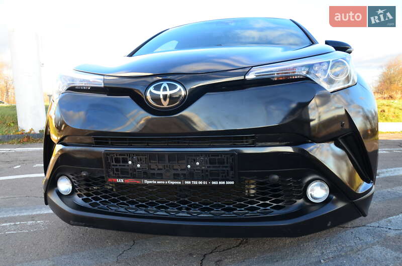 Позашляховик / Кросовер Toyota C-HR 2018 в Дрогобичі фото 6 Позашляховик / Кросовер Toyota C-HR 2018 в Дрогобичі