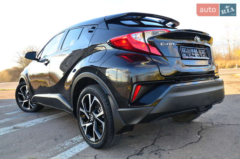 Позашляховик / Кросовер Toyota C-HR 2018 в Дрогобичі фото 27 Позашляховик / Кросовер Toyota C-HR 2018 в Дрогобичі