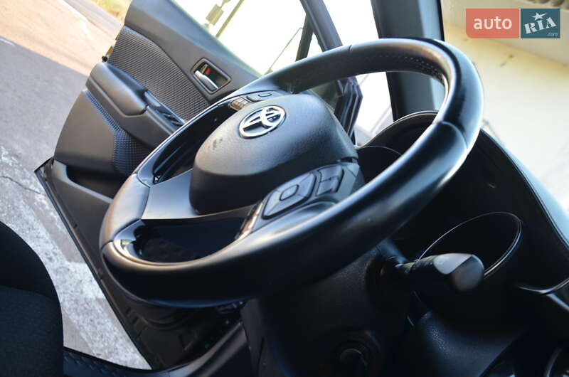 Позашляховик / Кросовер Toyota C-HR 2018 в Дрогобичі фото 60 Позашляховик / Кросовер Toyota C-HR 2018 в Дрогобичі
