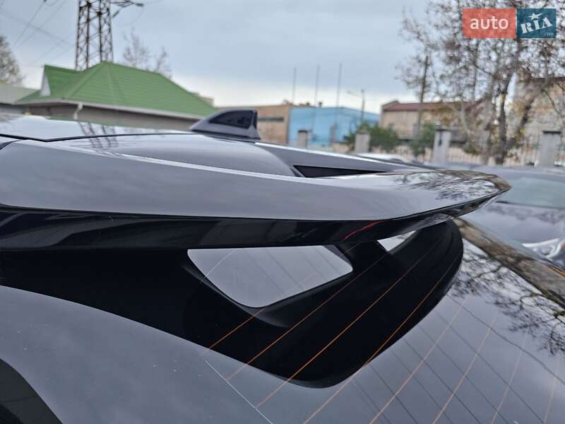 Позашляховик / Кросовер Toyota C-HR 2018 в Одесі