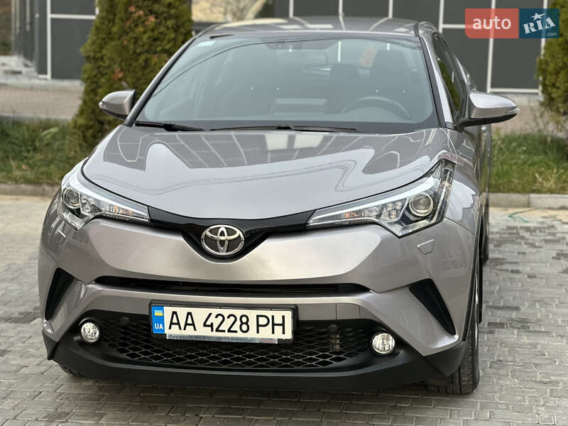 Позашляховик / Кросовер Toyota C-HR 2016 в Вінниці