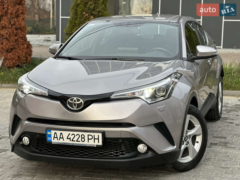 Позашляховик / Кросовер Toyota C-HR 2016 в Вінниці