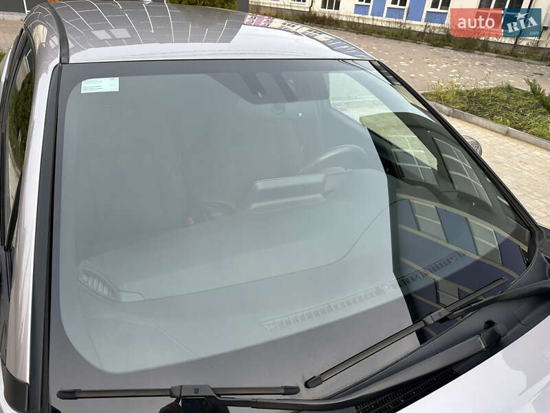 Позашляховик / Кросовер Toyota C-HR 2016 в Вінниці