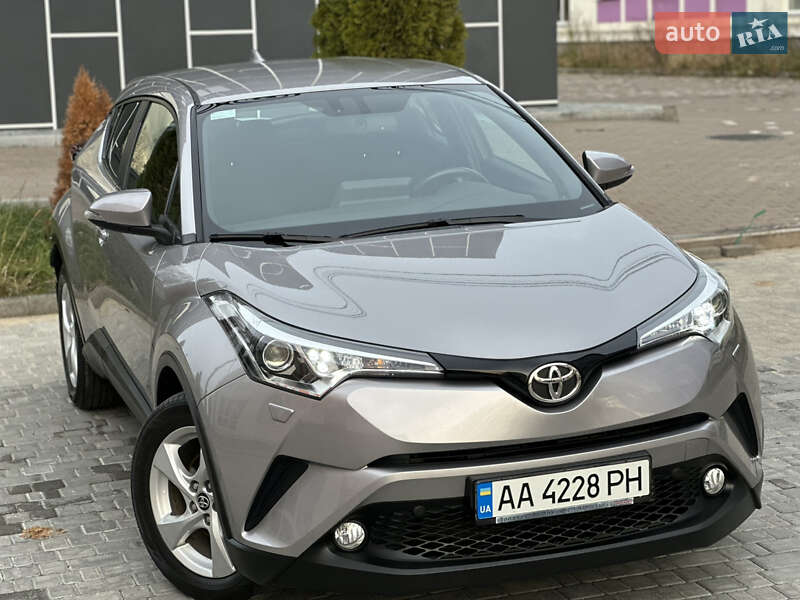 Позашляховик / Кросовер Toyota C-HR 2016 в Вінниці