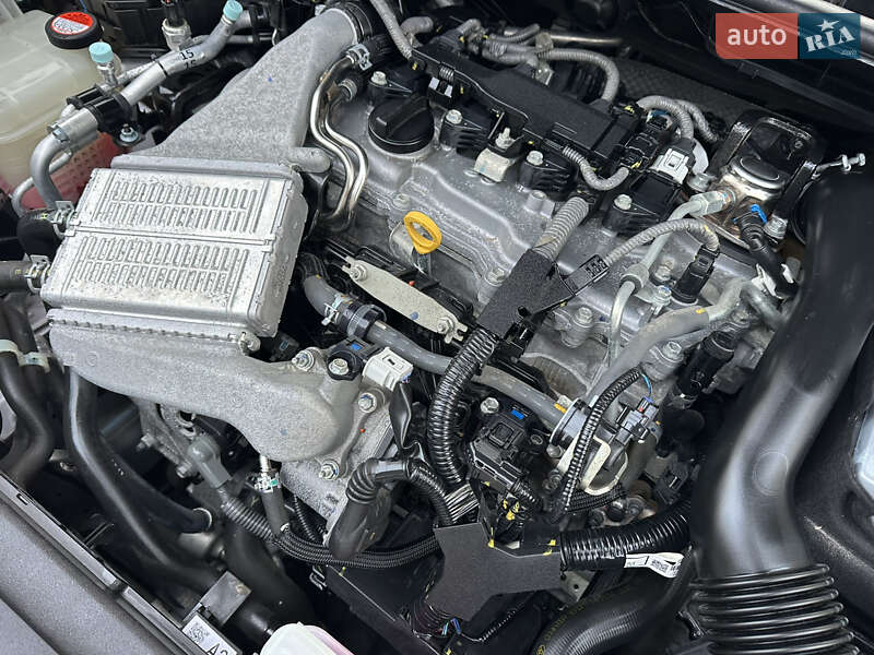 Позашляховик / Кросовер Toyota C-HR 2016 в Вінниці