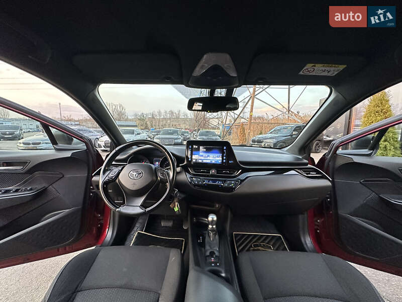 Позашляховик / Кросовер Toyota C-HR 2016 в Харкові фото 19 Позашляховик / Кросовер Toyota C-HR 2016 в Харкові