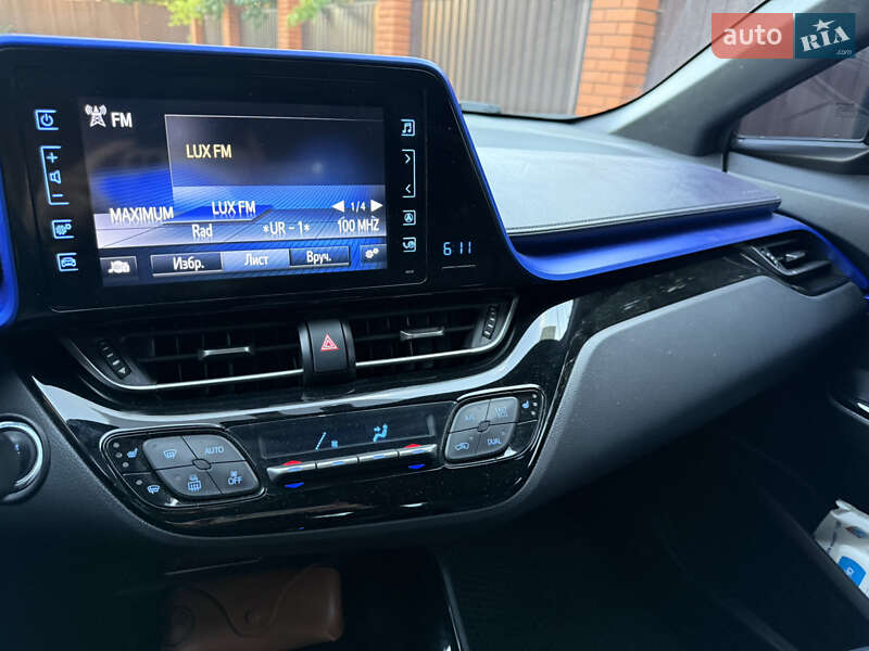 Внедорожник / Кроссовер Toyota C-HR 2018 в Полтаве