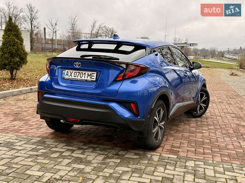 Внедорожник / Кроссовер Toyota C-HR 2020 в Харькове