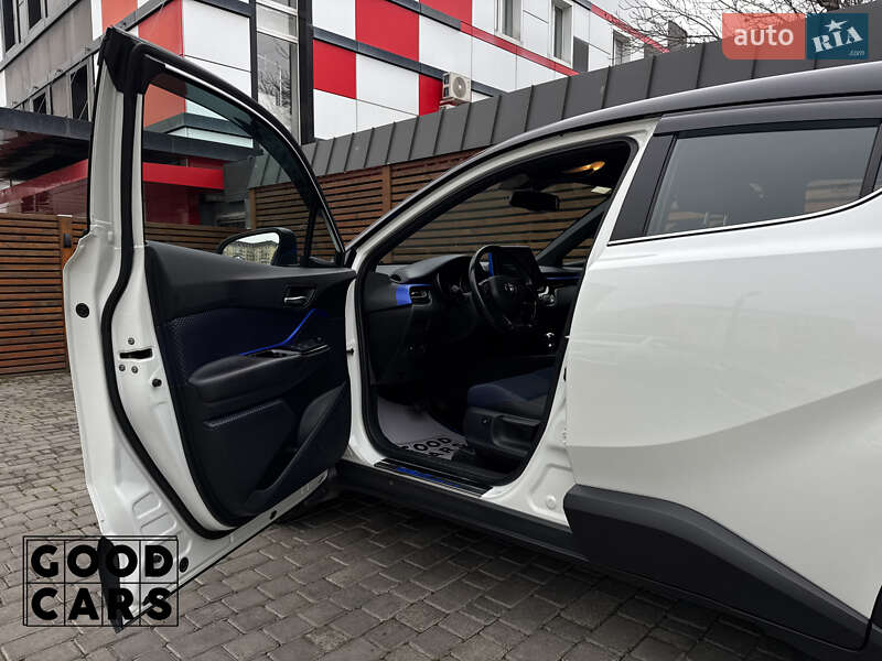 Внедорожник / Кроссовер Toyota C-HR 2018 в Одессе