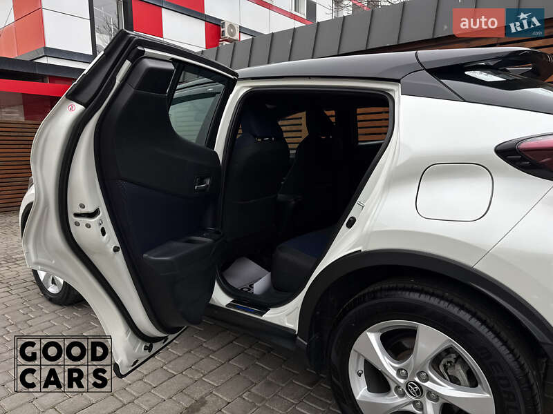 Внедорожник / Кроссовер Toyota C-HR 2018 в Одессе