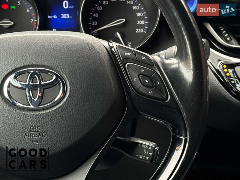 Внедорожник / Кроссовер Toyota C-HR 2018 в Одессе