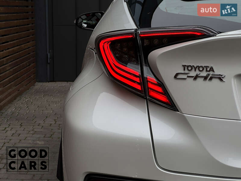 Внедорожник / Кроссовер Toyota C-HR 2018 в Одессе
