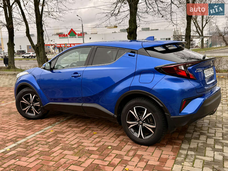 Позашляховик / Кросовер Toyota C-HR 2020 в Харкові фото 8 Позашляховик / Кросовер Toyota C-HR 2020 в Харкові