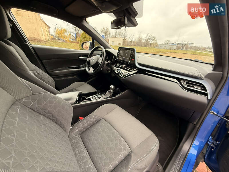 Позашляховик / Кросовер Toyota C-HR 2020 в Харкові фото 37 Позашляховик / Кросовер Toyota C-HR 2020 в Харкові