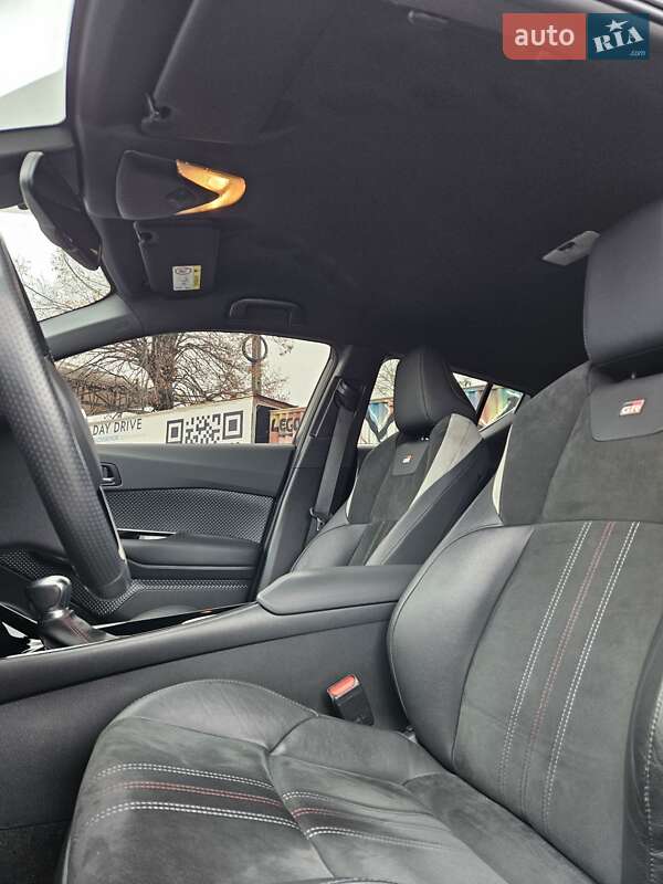 Внедорожник / Кроссовер Toyota C-HR 2021 в Харькове