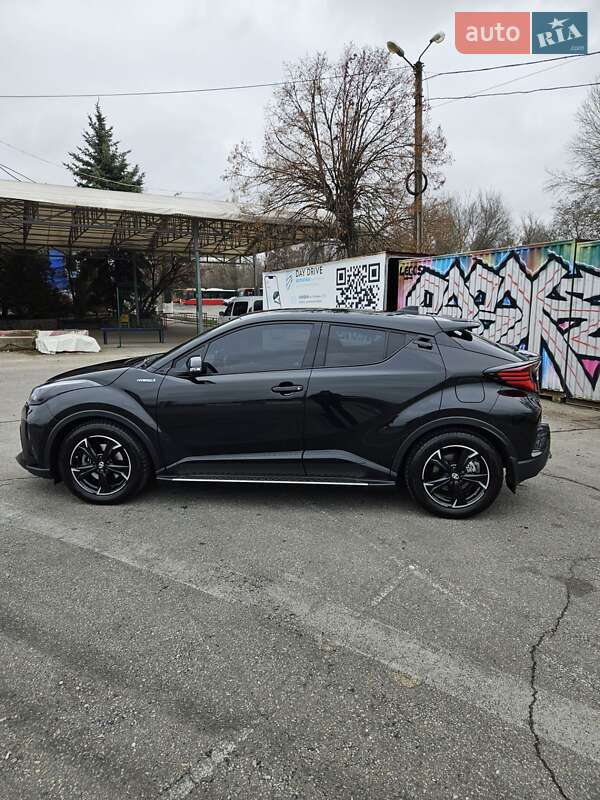 Внедорожник / Кроссовер Toyota C-HR 2021 в Харькове