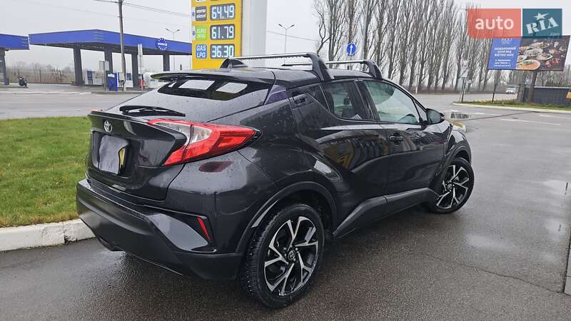Внедорожник / Кроссовер Toyota C-HR 2021 в Киеве фото 4 Внедорожник / Кроссовер Toyota C-HR 2021 в Киеве