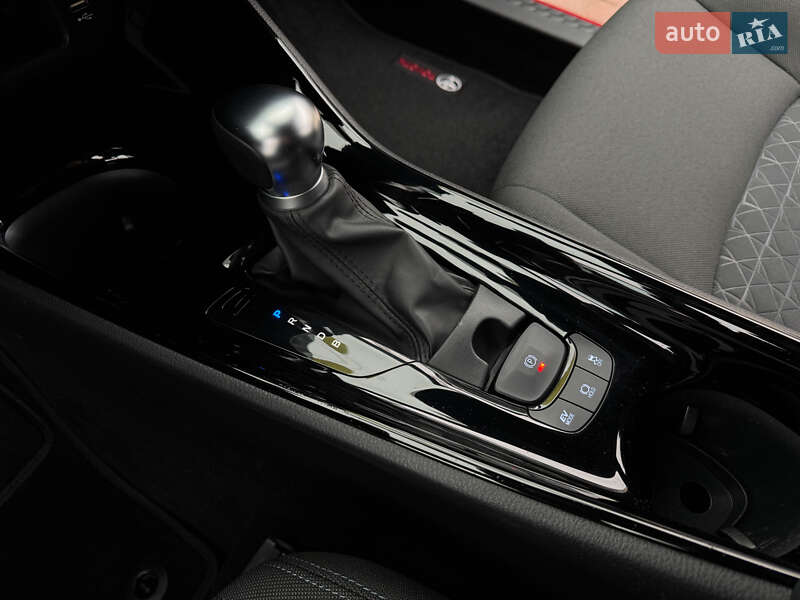 Позашляховик / Кросовер Toyota C-HR 2020 в Одесі фото 49 Позашляховик / Кросовер Toyota C-HR 2020 в Одесі