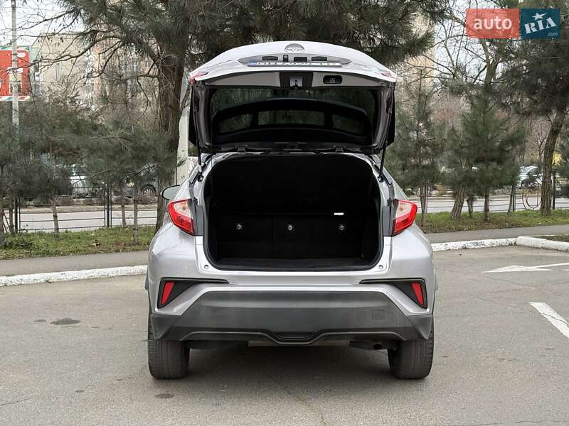 Внедорожник / Кроссовер Toyota C-HR 2019 в Одессе