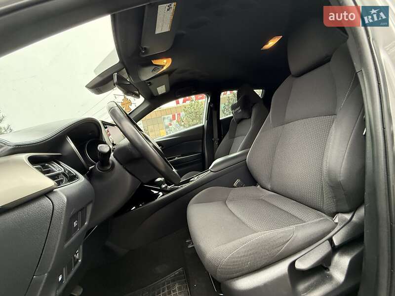 Внедорожник / Кроссовер Toyota C-HR 2019 в Одессе