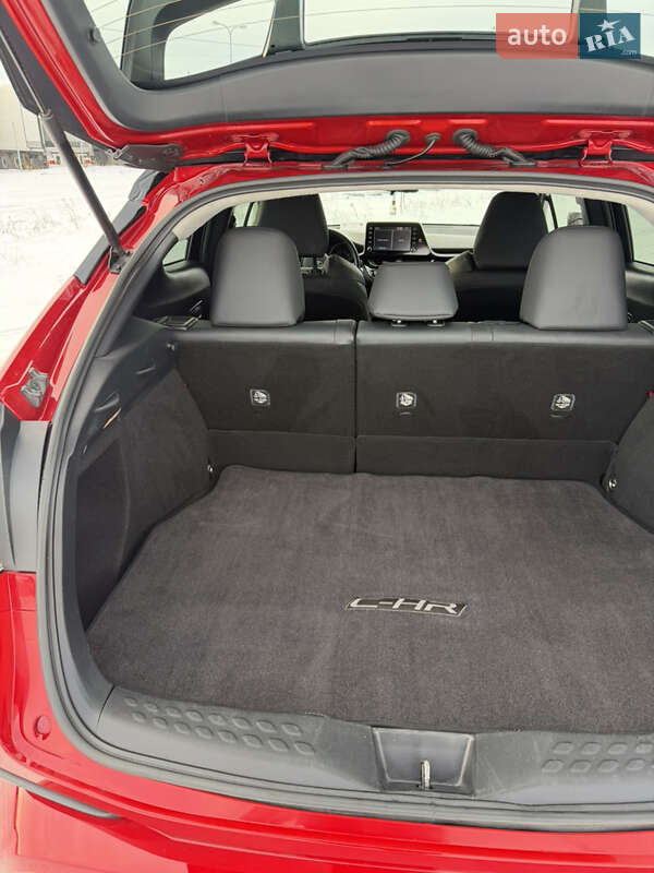 Внедорожник / Кроссовер Toyota C-HR 2020 в Львове