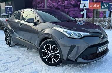 Внедорожник / Кроссовер Toyota C-HR 2019 в Киеве