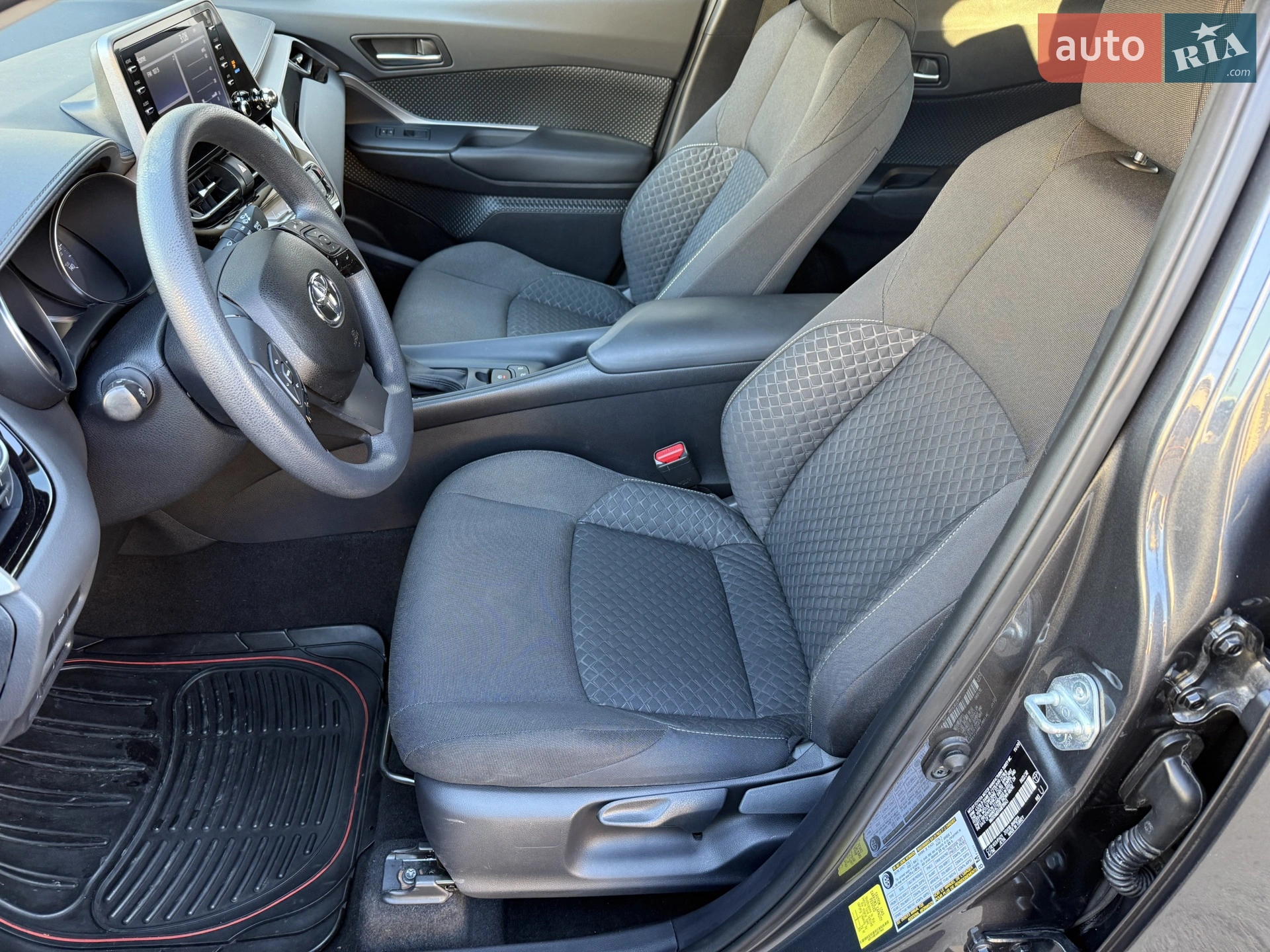 2020 Toyota C-HR - мініатюра 13