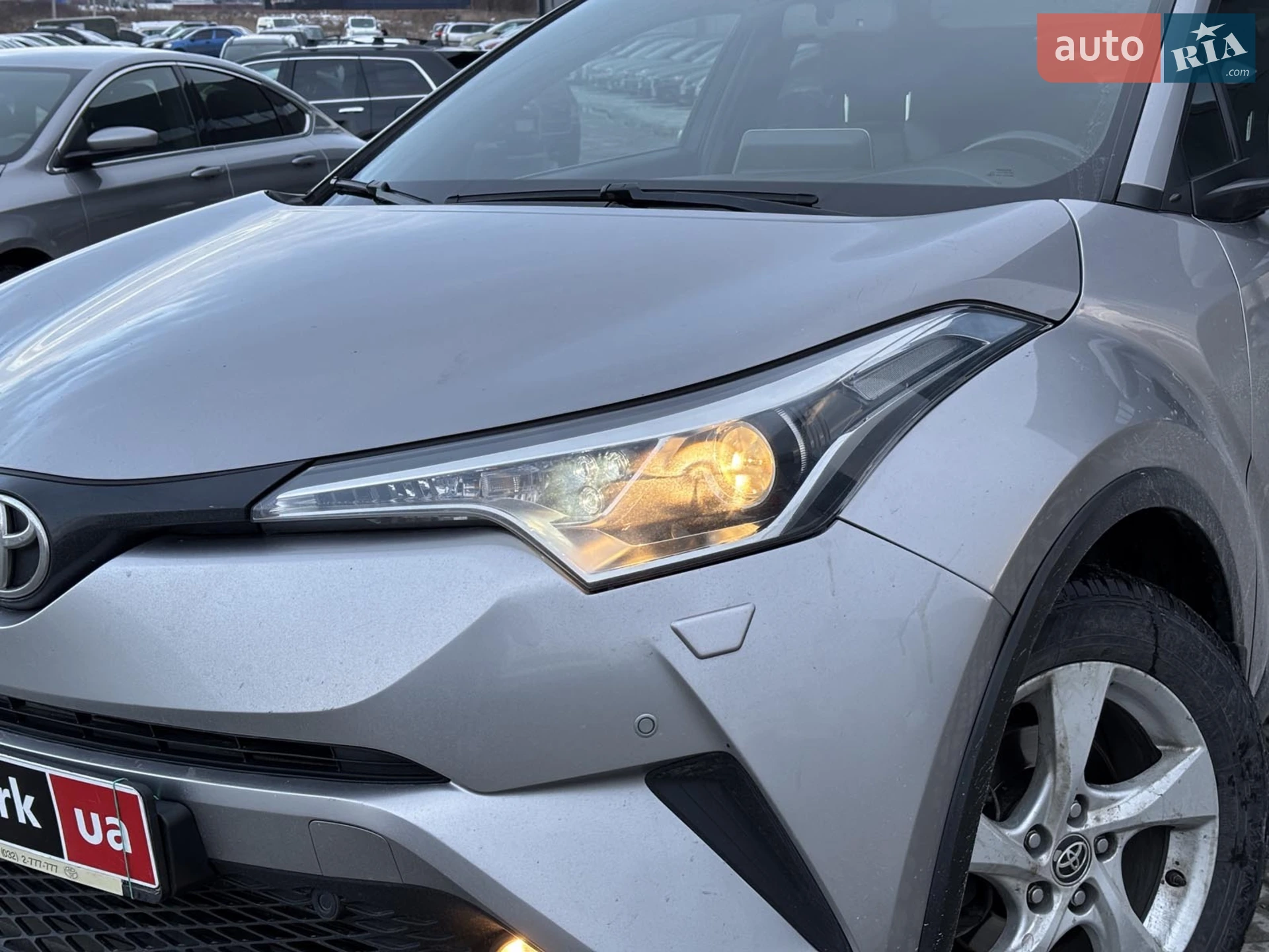 2016 Toyota C-HR - мініатюра 4
