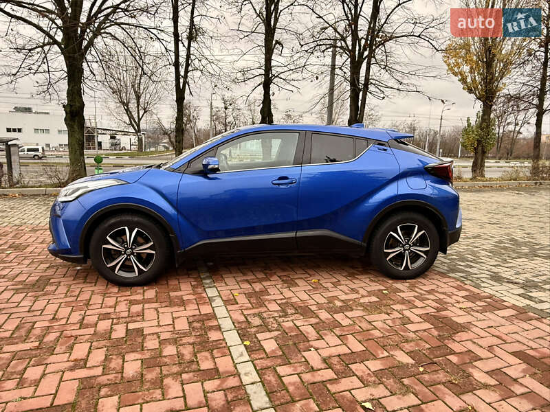 Внедорожник / Кроссовер Toyota C-HR 2020 в Харькове