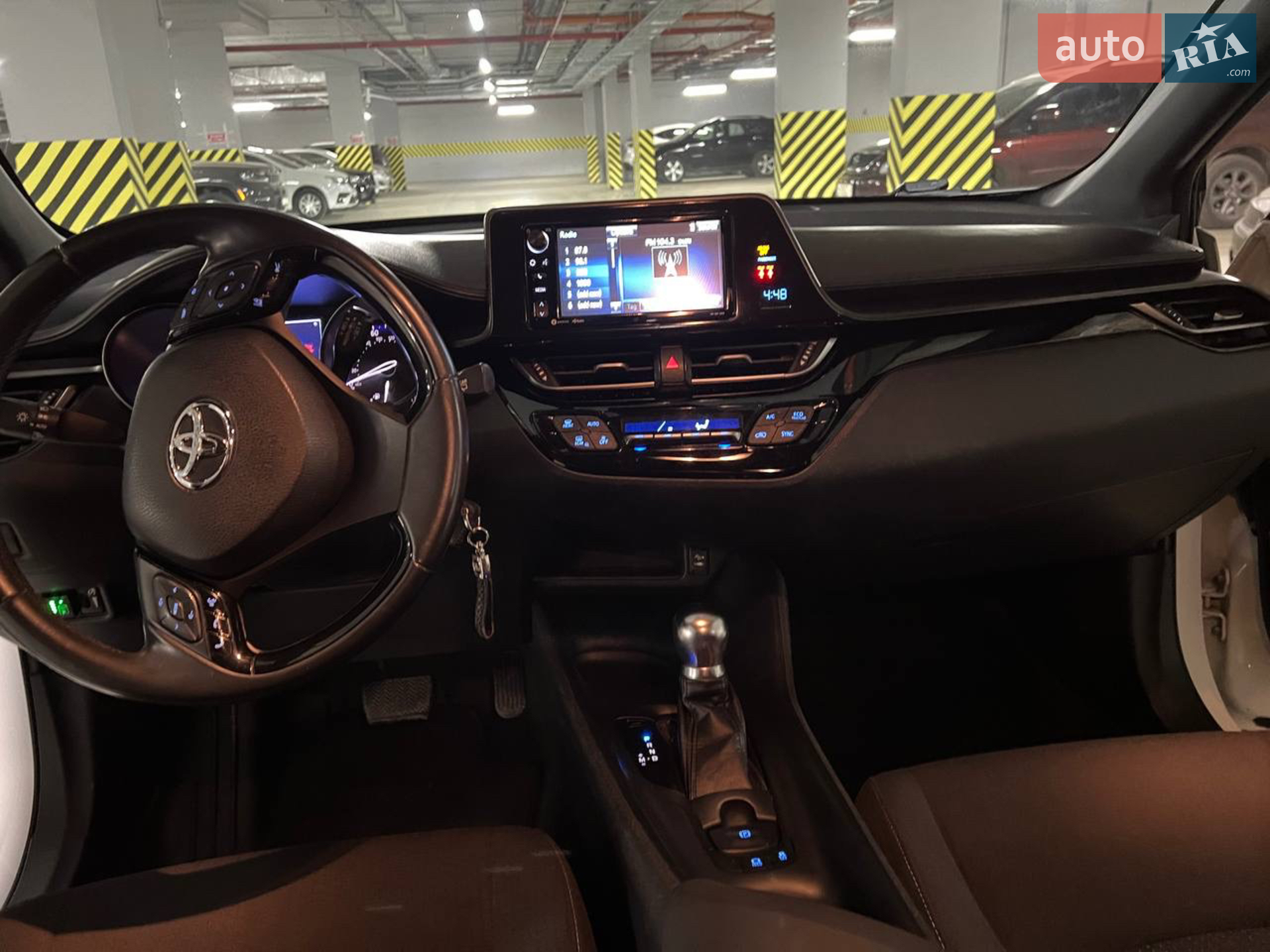 2017 Toyota C-HR - мініатюра 15