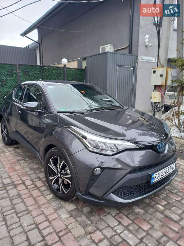 Внедорожник / Кроссовер Toyota C-HR 2021 в Киеве