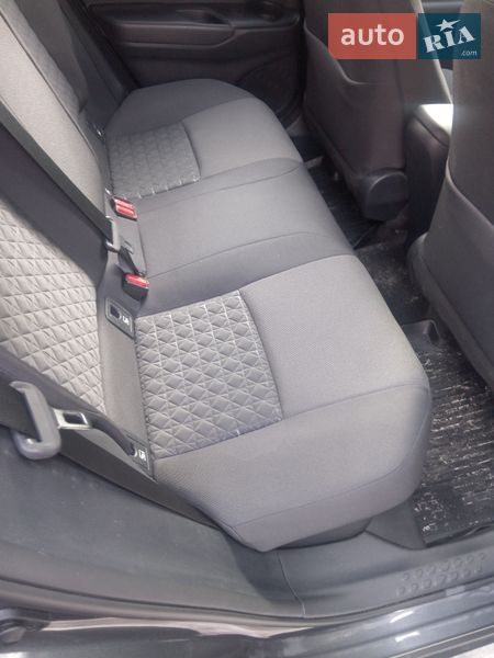 Внедорожник / Кроссовер Toyota C-HR 2021 в Киеве