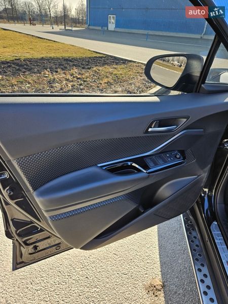 Внедорожник / Кроссовер Toyota C-HR 2021 в Харькове