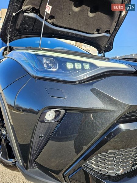 Внедорожник / Кроссовер Toyota C-HR 2021 в Харькове