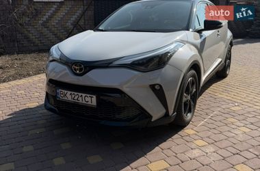 Внедорожник / Кроссовер Toyota C-HR 2022 в Дубно