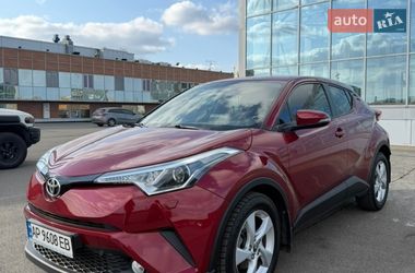 Внедорожник / Кроссовер Toyota C-HR 2017 в Киеве