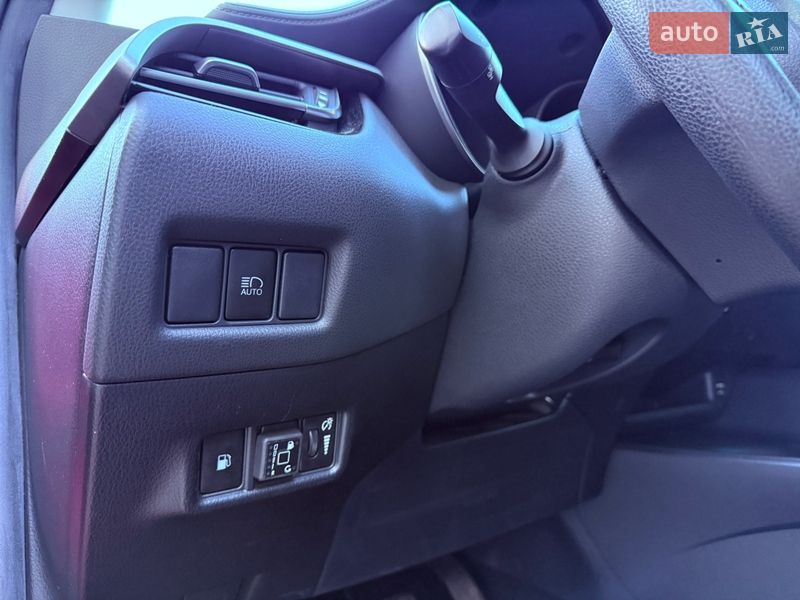 Внедорожник / Кроссовер Toyota C-HR 2020 в Харькове фото 15 Внедорожник / Кроссовер Toyota C-HR 2020 в Харькове