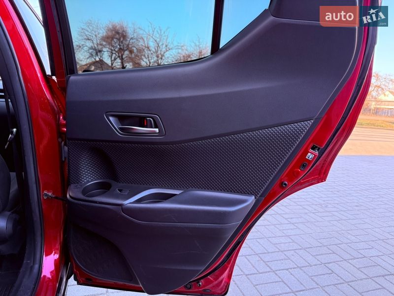 Внедорожник / Кроссовер Toyota C-HR 2020 в Харькове фото 22 Внедорожник / Кроссовер Toyota C-HR 2020 в Харькове