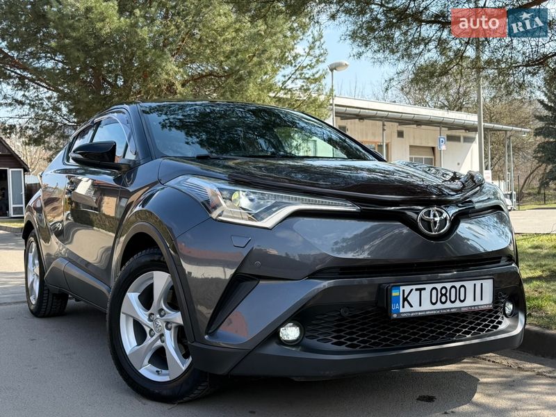 Внедорожник / Кроссовер Toyota C-HR 2018 в Ивано-Франковске