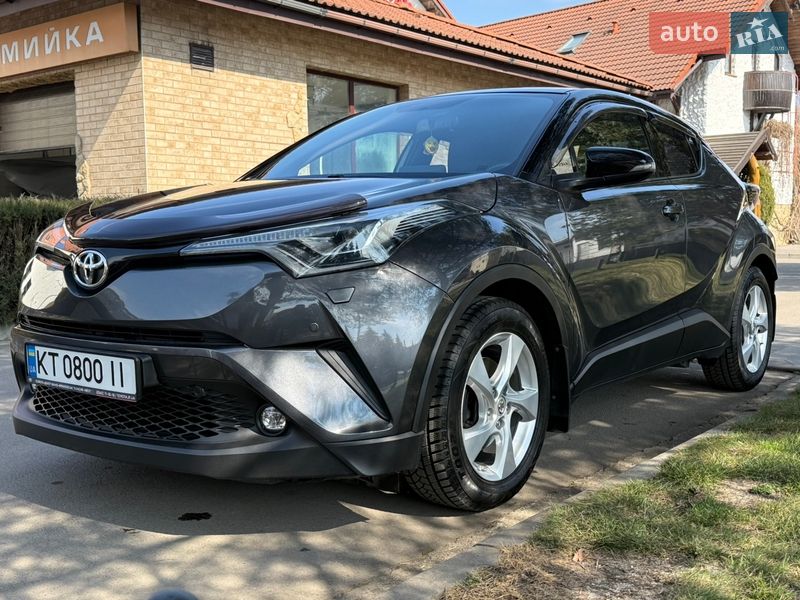 Внедорожник / Кроссовер Toyota C-HR 2018 в Ивано-Франковске