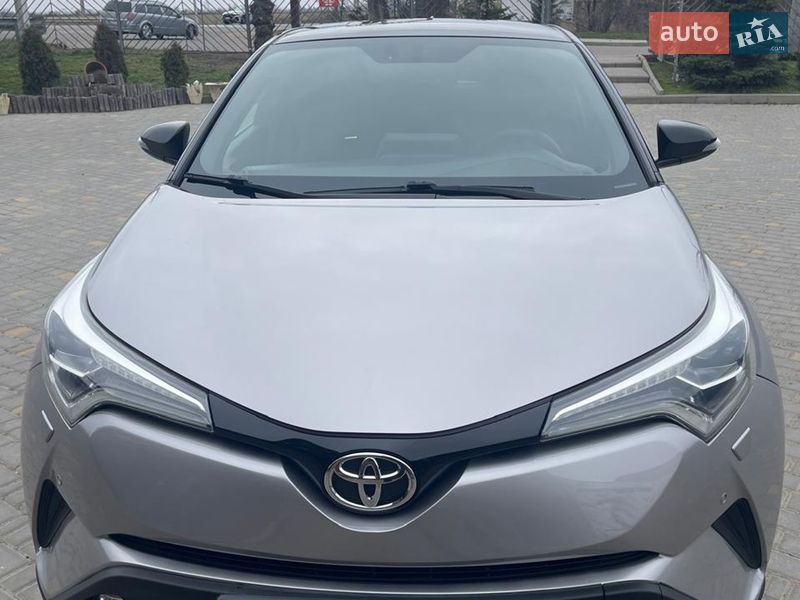 Toyota C-HR 2016