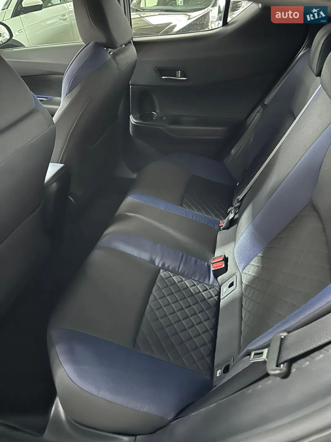 2019 Toyota C-HR - мініатюра 15