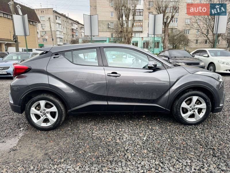 Внедорожник / Кроссовер Toyota C-HR 2018 в Бердичеве