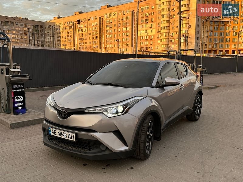 Toyota C-HR 2019