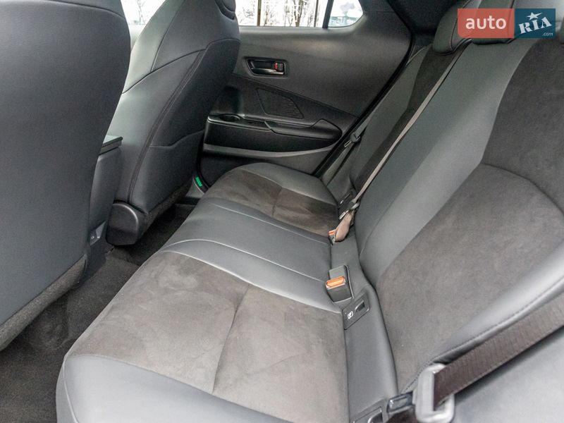 Внедорожник / Кроссовер Toyota C-HR 2025 в Днепре фото 13 Внедорожник / Кроссовер Toyota C-HR 2025 в Днепре