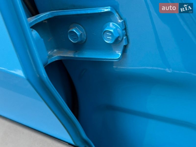 Внедорожник / Кроссовер Toyota C-HR 2019 в Киеве фото 13 Внедорожник / Кроссовер Toyota C-HR 2019 в Киеве